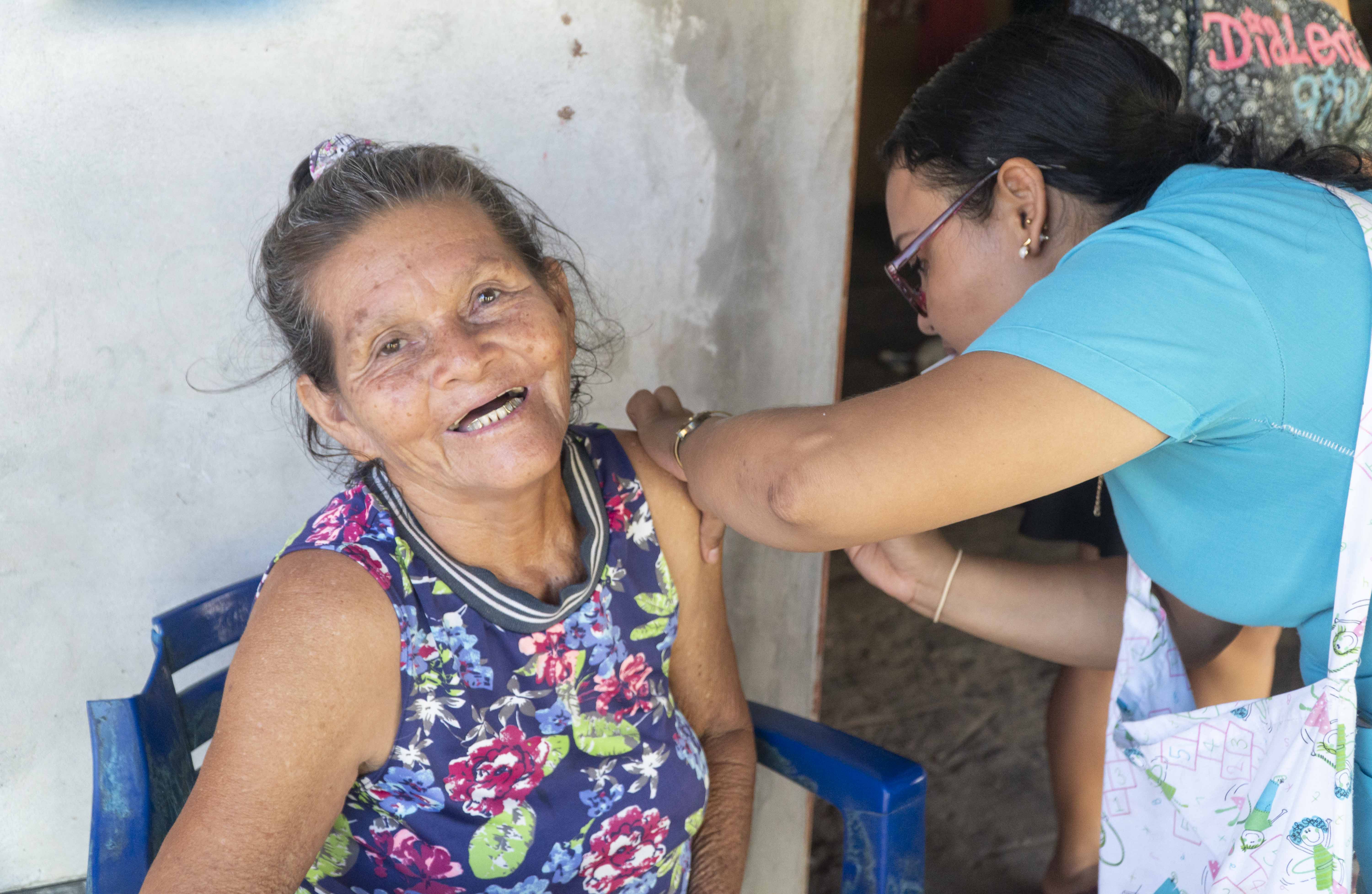 Semana de Vacunación en las Américas: Conoce 6 vacunas que la población en riesgo debe aplicarse desde mayo
