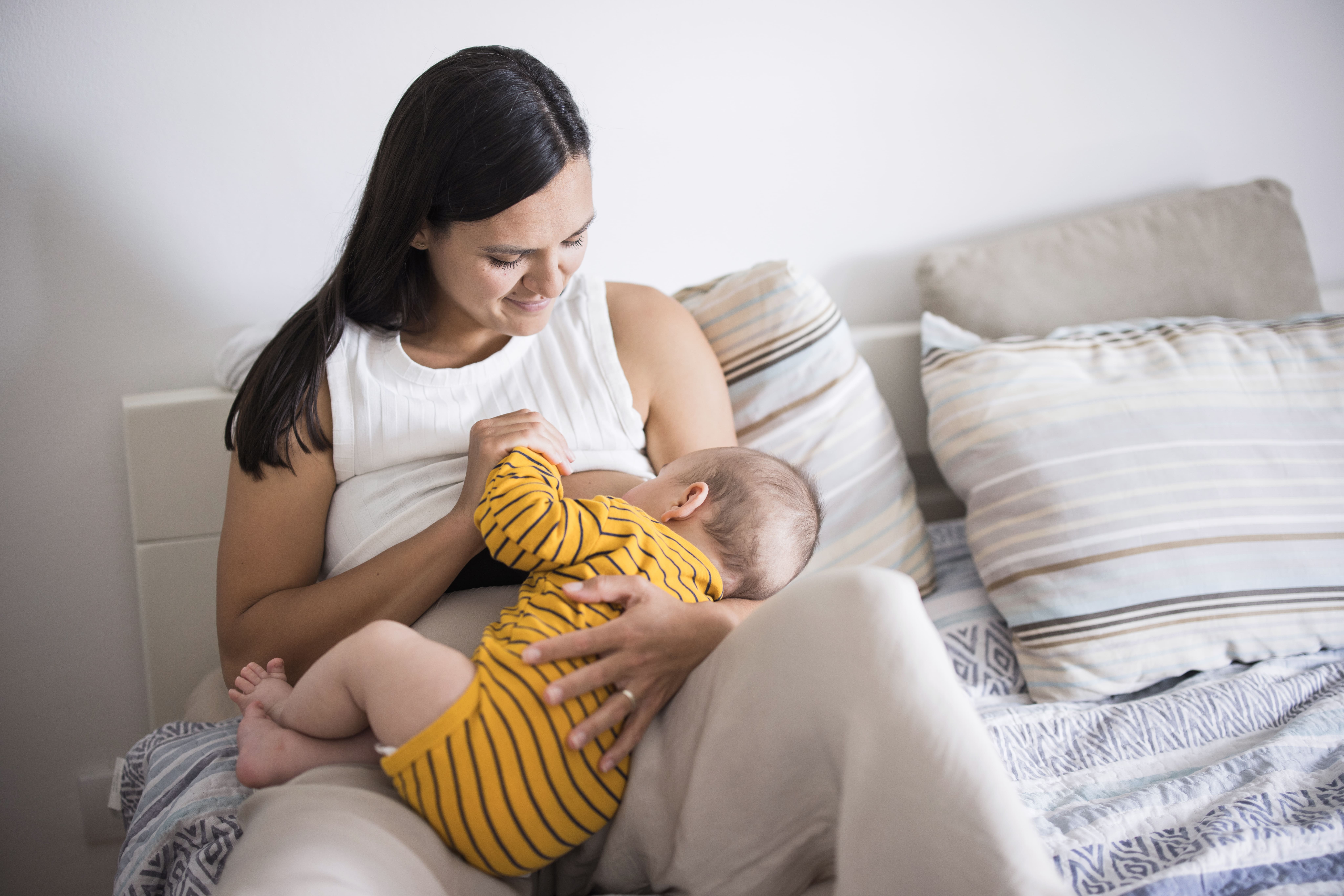 Lactancia materna: cinco recomendaciones para cuidar la salud de tu bebé desde el nacimiento.