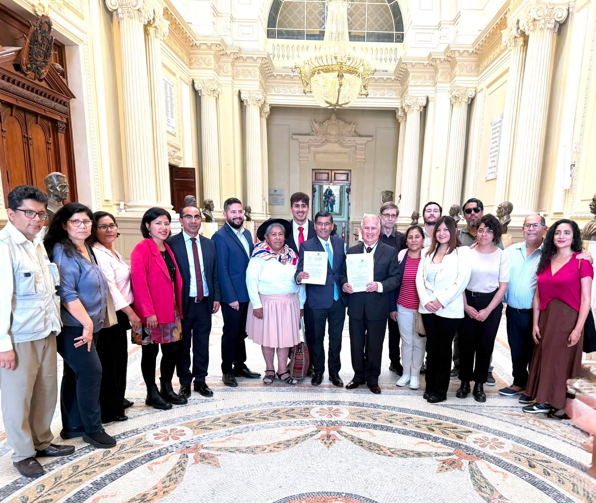 Conferencia de prensa de presentación del proyecto de ley impulsado por la bancada Ahora Nación