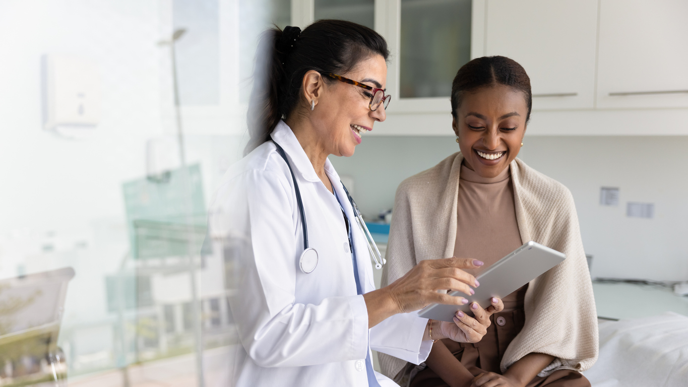 El 38,1 % de peruanos con problemas de salud acudió a un centro médico en 2025