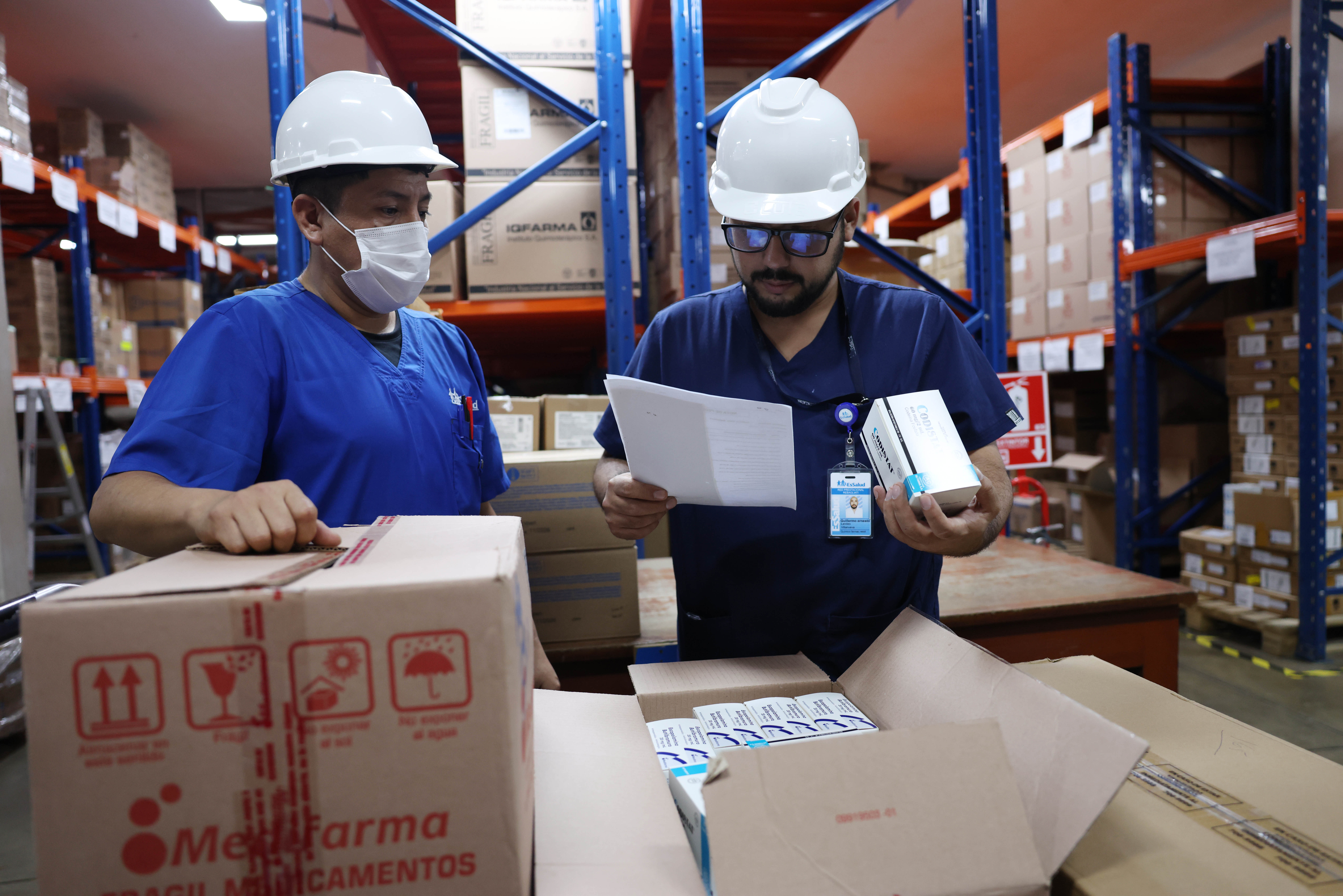EsSalud: nuevos lotes de medicamentos llegan al hospital Rebagliati para abastecer sus 30 farmacias