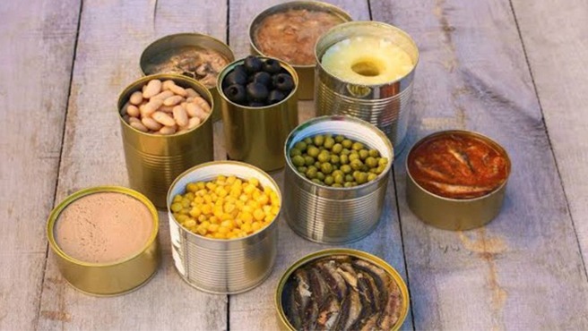 Conservas durante el FEN: Conozca cómo identificar alimentos enlatados aptos para el consumo