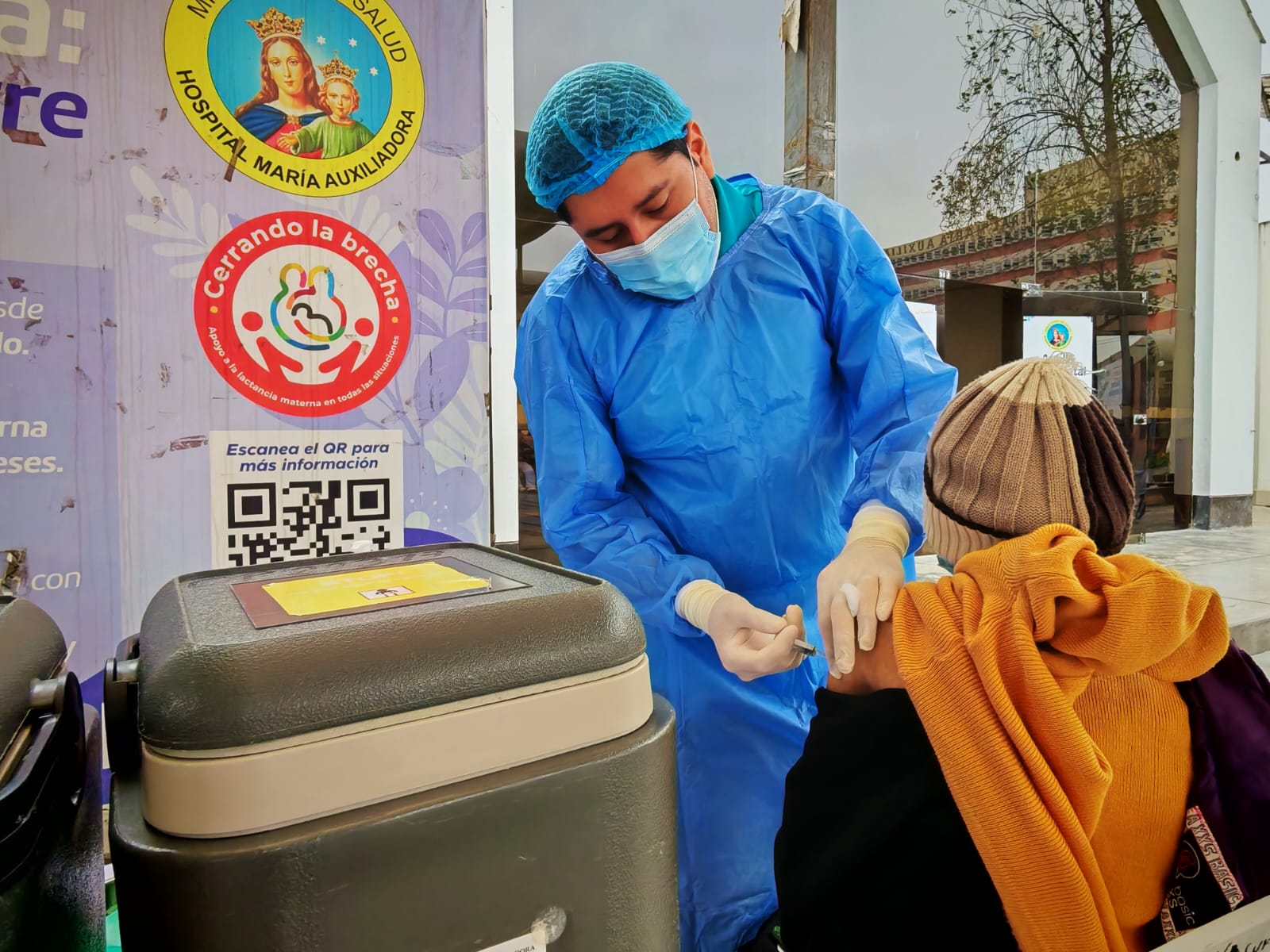 Hospital María Auxiliadora refuerza su estrategia de vacunación diaria para la población de Lima Sur