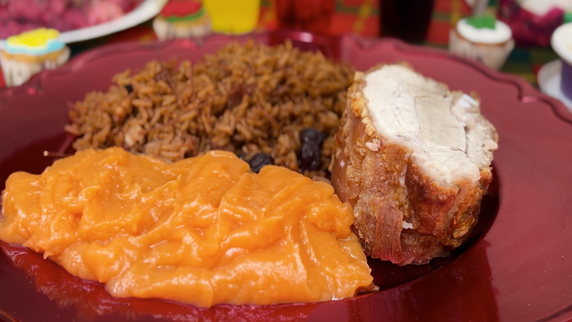 Cenas de Navidad y Año Nuevo: EsSalud recomienda opciones balanceadas para evitar el exceso de calorías en las fiestas