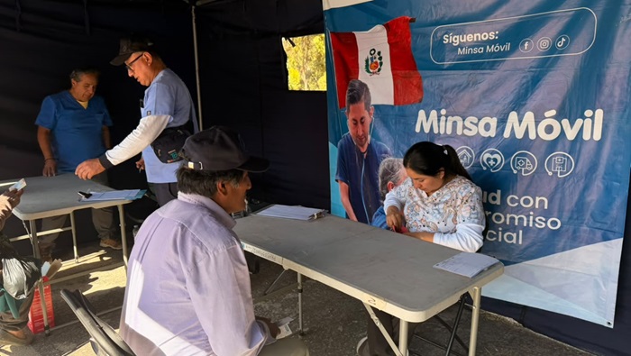 Ministerio de Salud continúan brindando atención médica integral a las familias afectadas por el sismo en Chongos Bajo, Junín