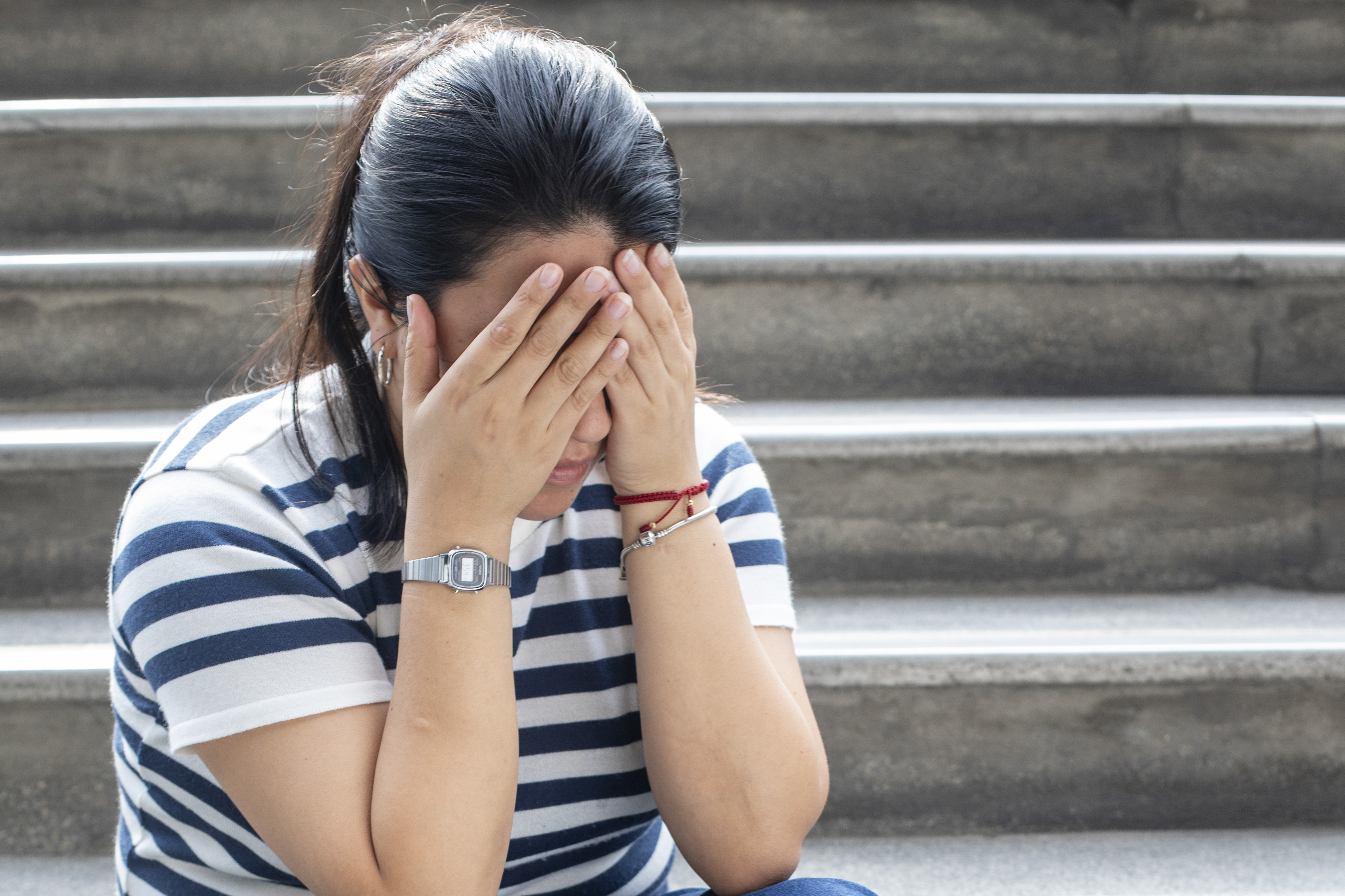 EsSalud: Alteraciones en sueño y alimentación, desinterés, irritabilidad y notas bajas pueden reflejar depresión infantil y juvenil  