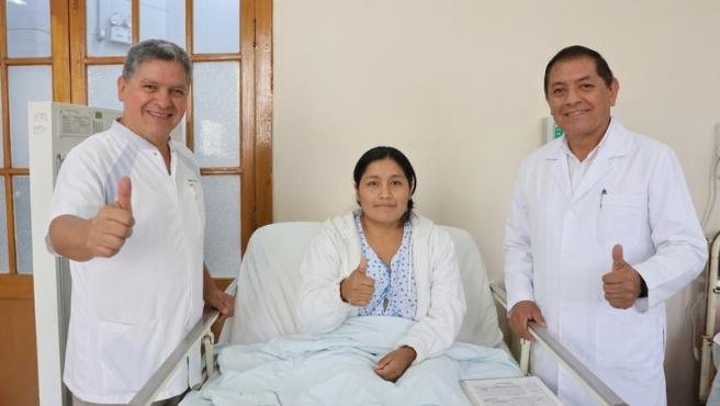 Especialistas del Hospital Loayza salvan la vida de una joven que ingresó de emergencia por gestación extrauterina