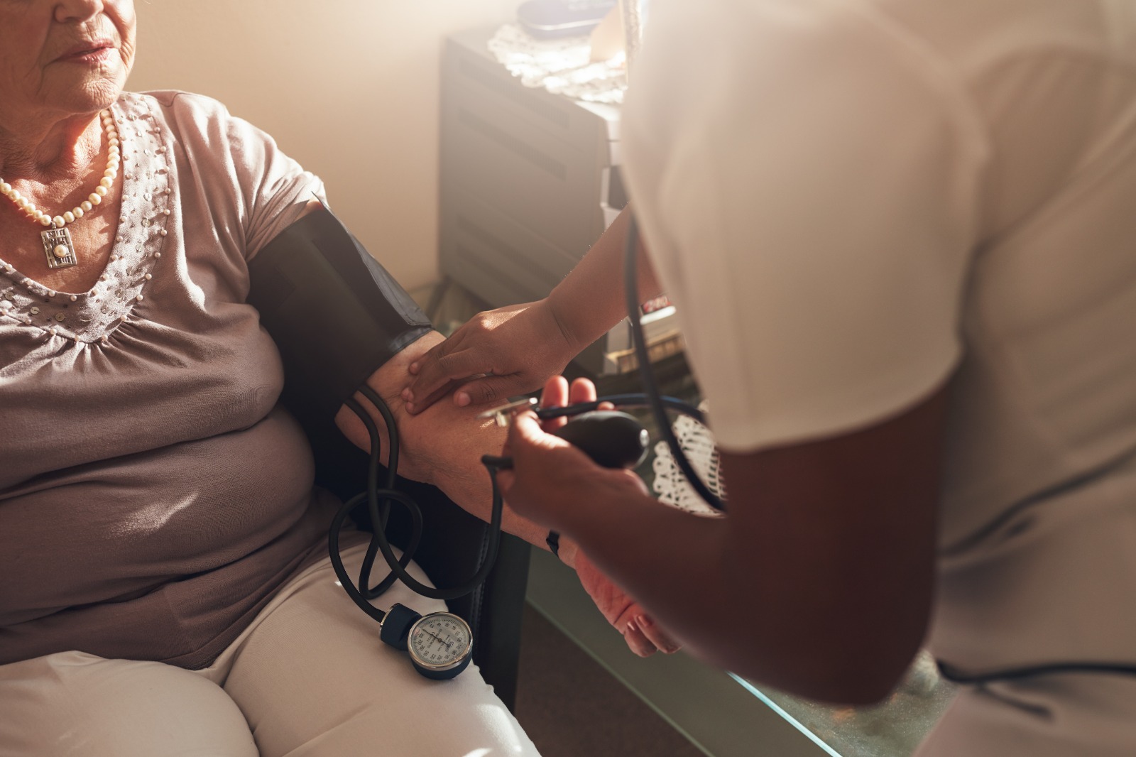 Día Mundial de la Hipertensión: Tecnología médica para enfrentar un desafío global