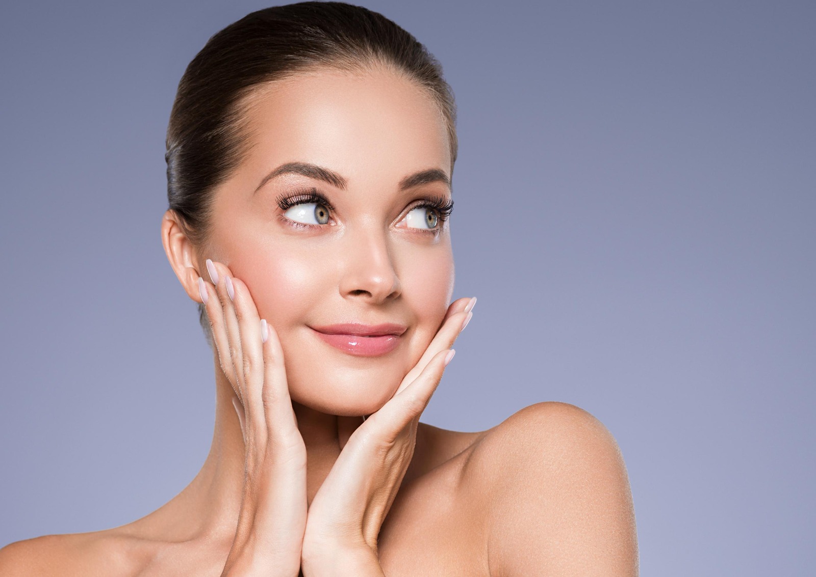 Resalta la belleza natural de tu rostro a través de la armonización facial con ácido hialurónico