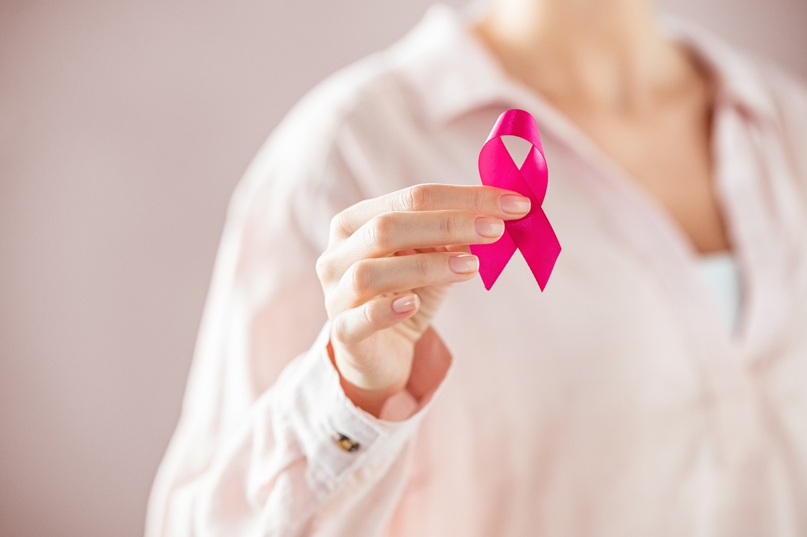 DÍA CONTRA LA LUCHA DEL CÁNCER DE MAMA: ¿DESDE QUÉ EDAD DEBERÍAN COMENZAR LOS CHEQUEOS PREVENTIVOS Y QUÉ EXAMENES CORRESPONDEN?