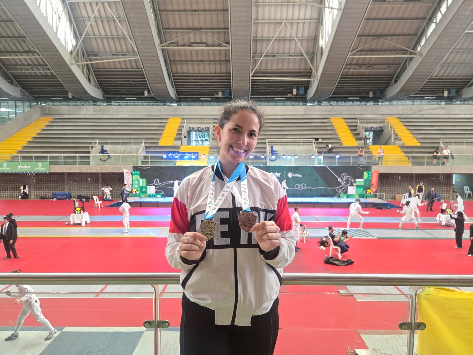 María Luisa Doig conquista el Sudamericano de Esgrima 2025 en Medellín
