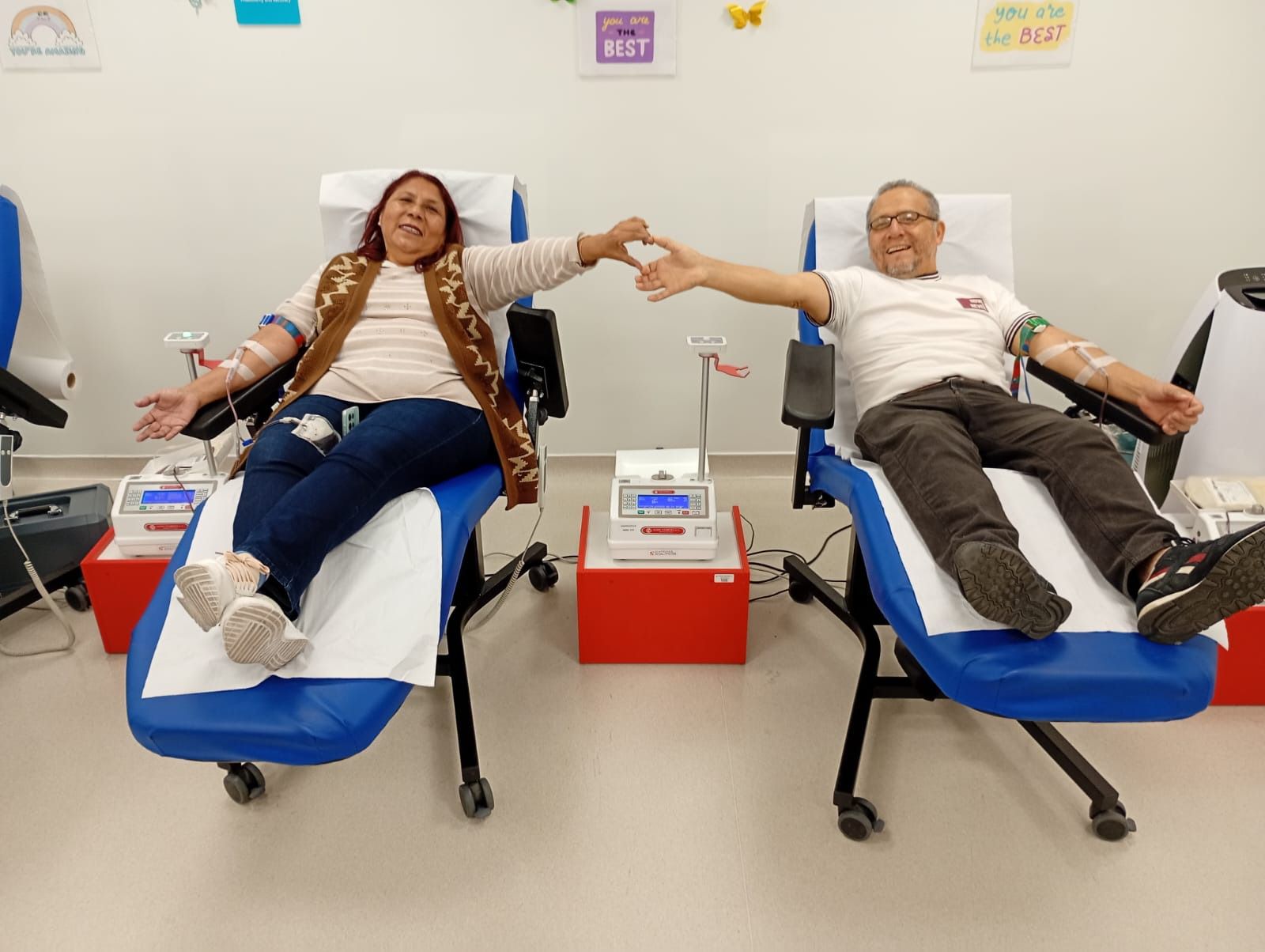 Un amor que salva vidas: pareja de esposos dona sangre desde hace nueve años