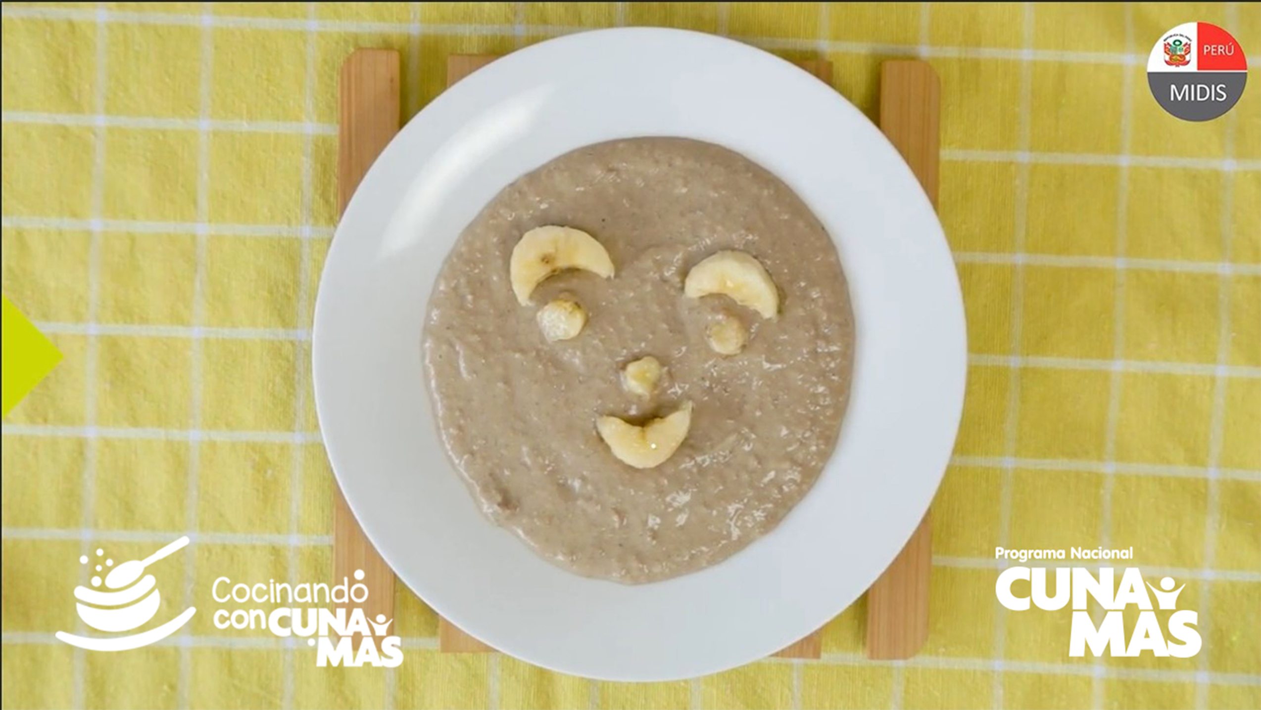 Aprende a preparar una compota de plátano con quinua o avena e hígado de pollo