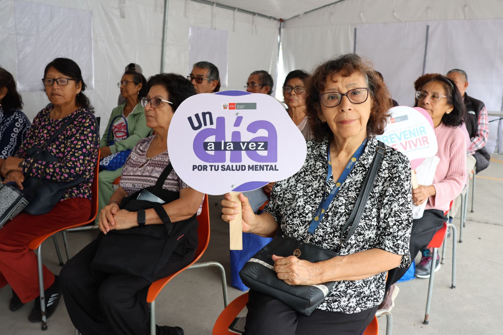 Es prioritario que las familias se acerquen mas a sus adultos mayores para evitar que su estado mental se deteriore.