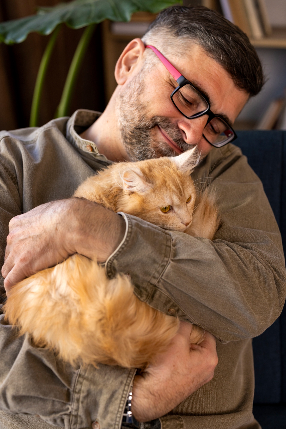 Día del padre: 5 tips para quienes desean ser “padres gatunos o perrunos” y adoptar una mascota