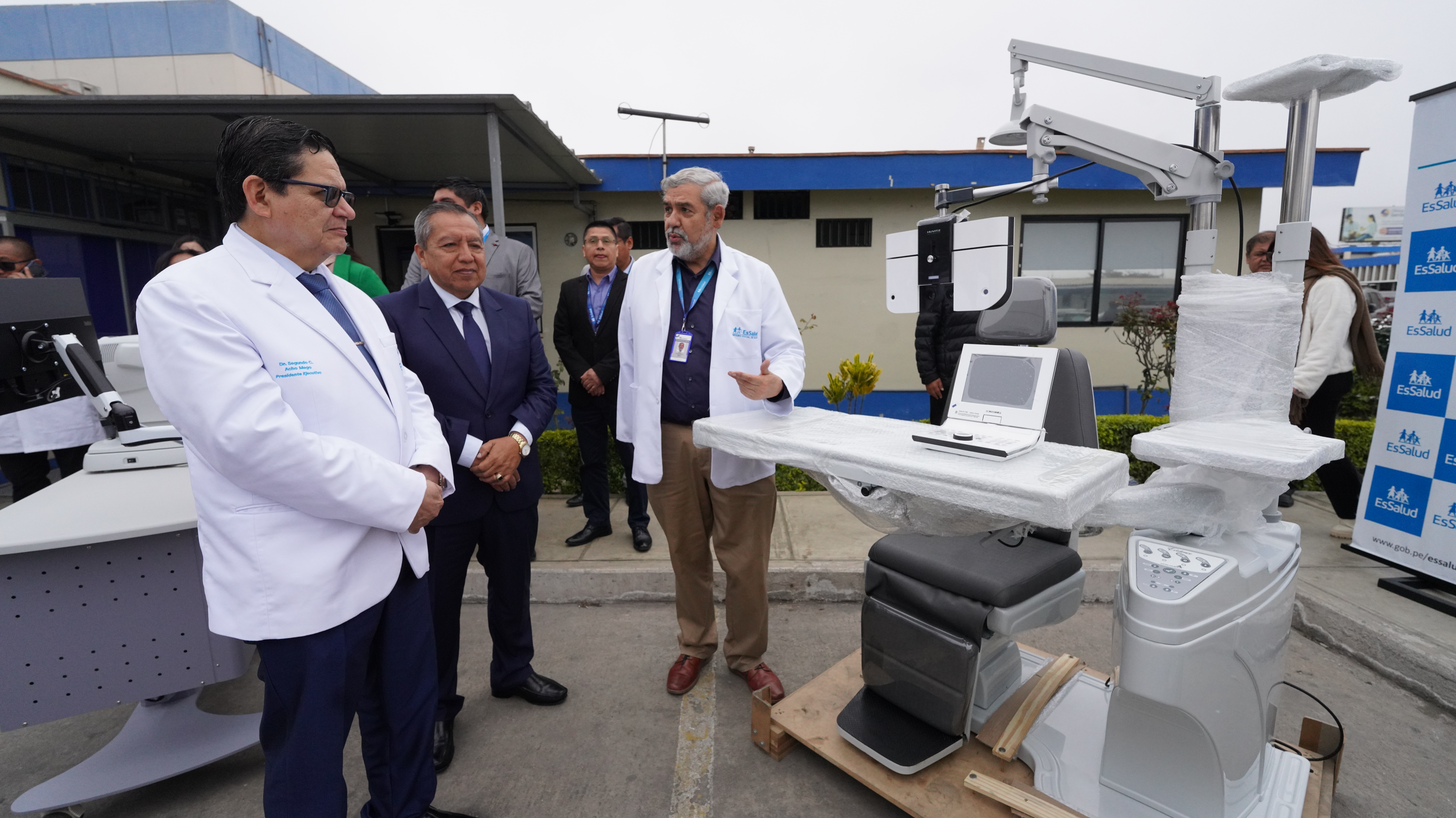EsSalud: Llegan equipos oftalmológicos digitales de alta gama al Hospital Sabogal