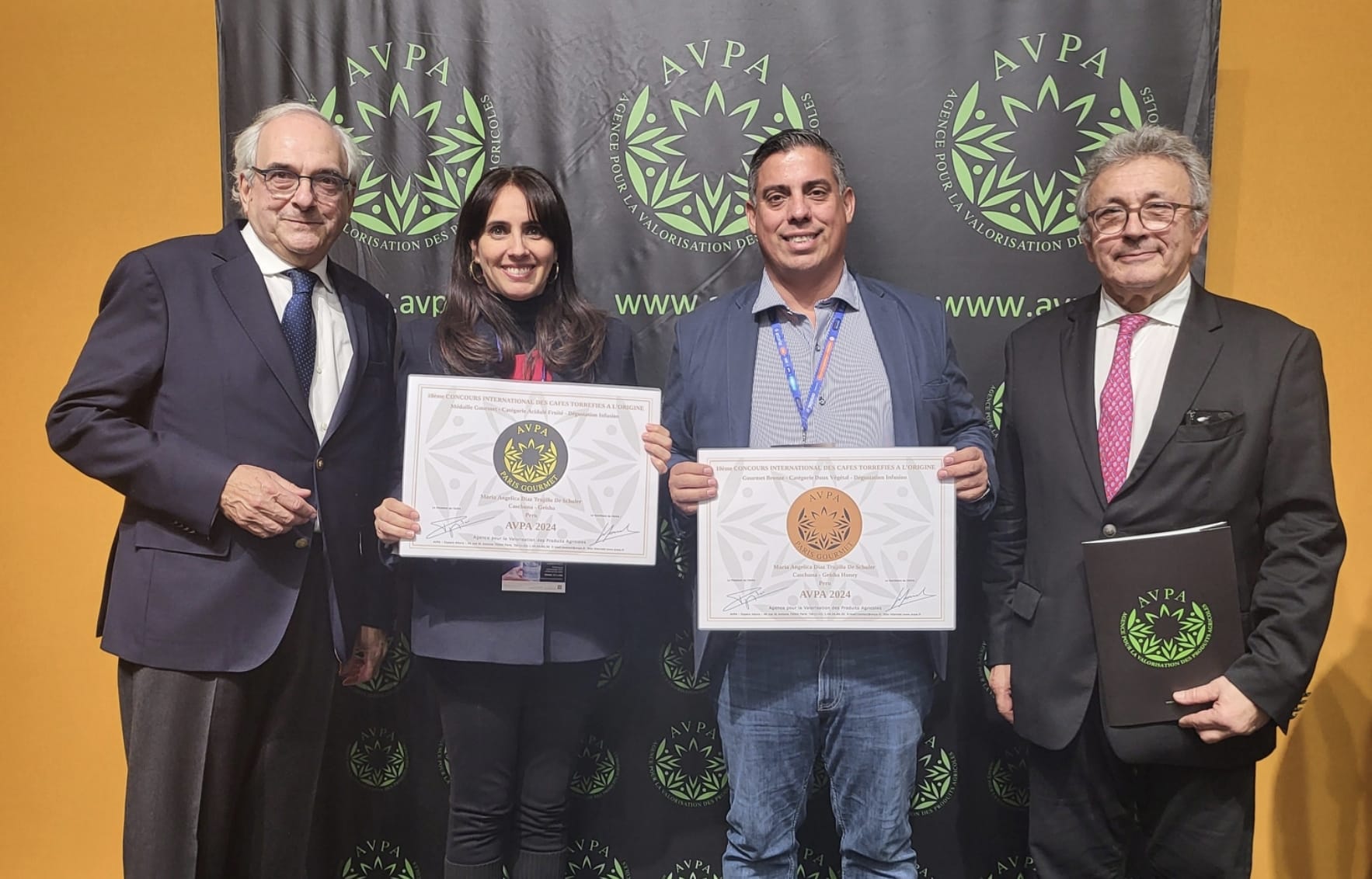 Café CASCHUNA conquista París: Premiado por su excelencia en el Concurso Internacional de Cafés Tostados de Origen