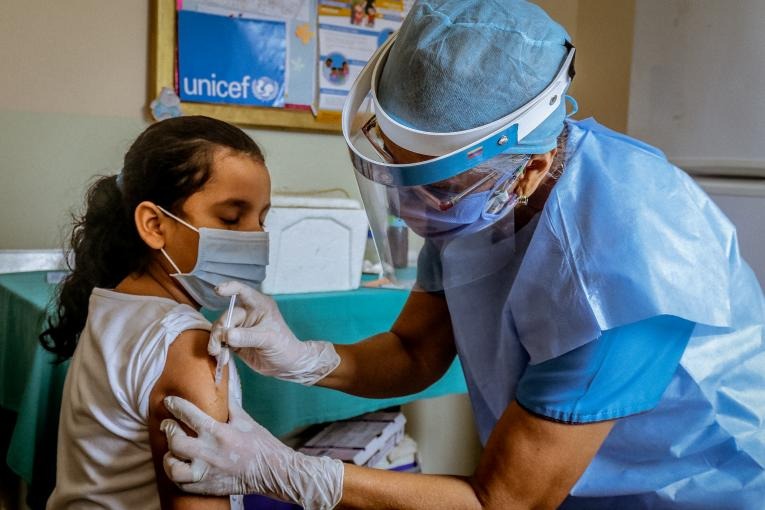 Solo el 10.4% de niñas recibieron la primera dosis de la vacuna contra el VPH en lo que va del año