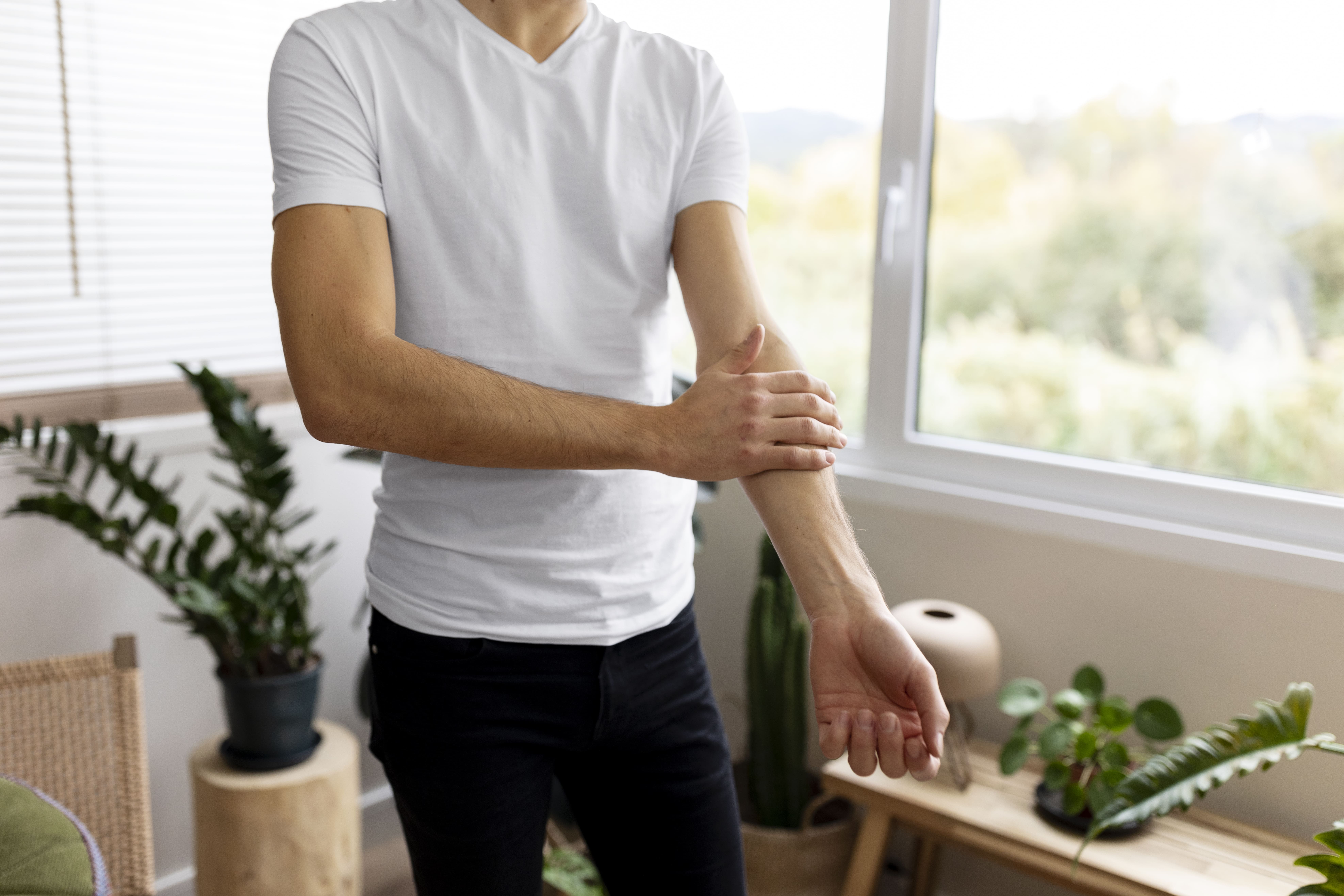 La artrosis no es solo cosa de edad: conoce los factores de riesgo