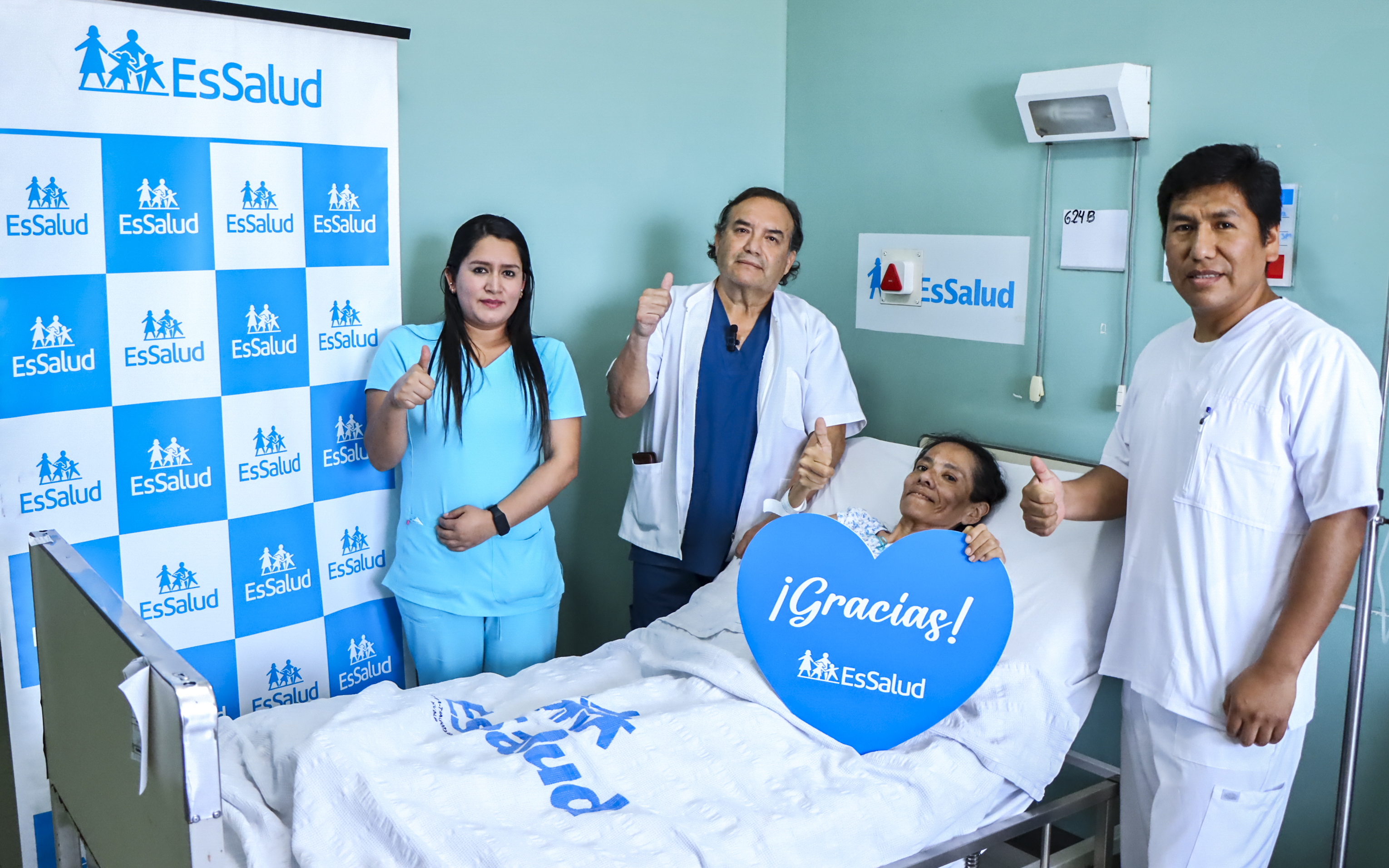 Médicos de EsSalud extirpan tumor de más de 20 kilos y devuelven esperanza a mujer de 49 años en La Libertad