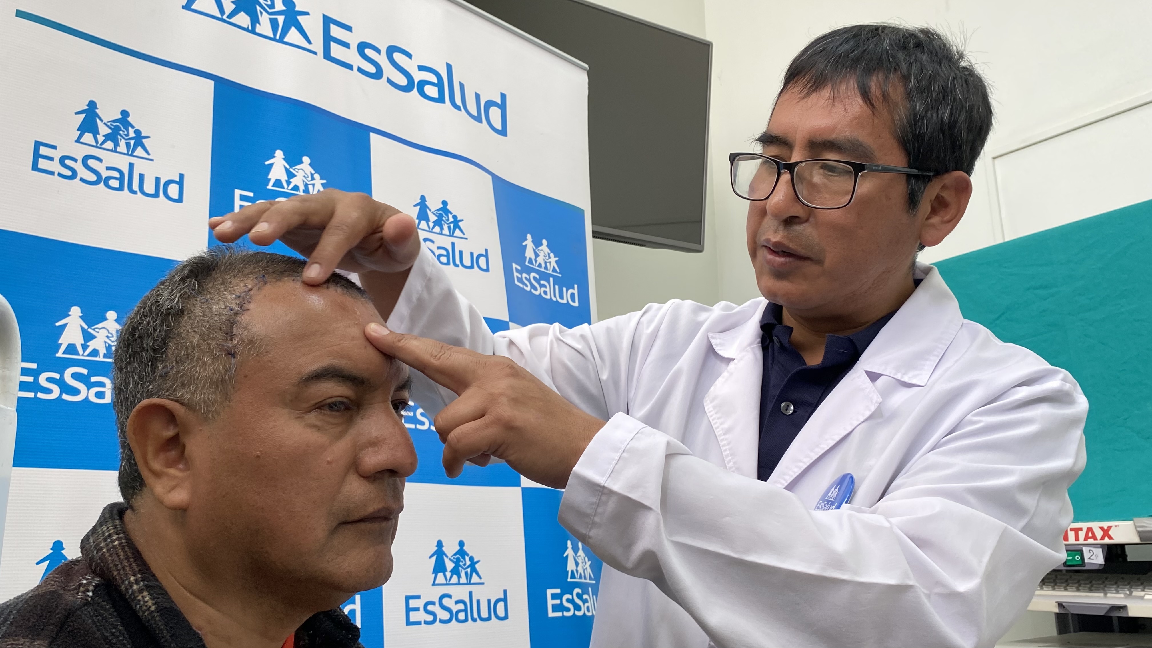 EsSalud: Don José cuenta los días para bailar salsa luego de que le extirparan tumor que comprometía ojo derecho y comprimía su cerebro