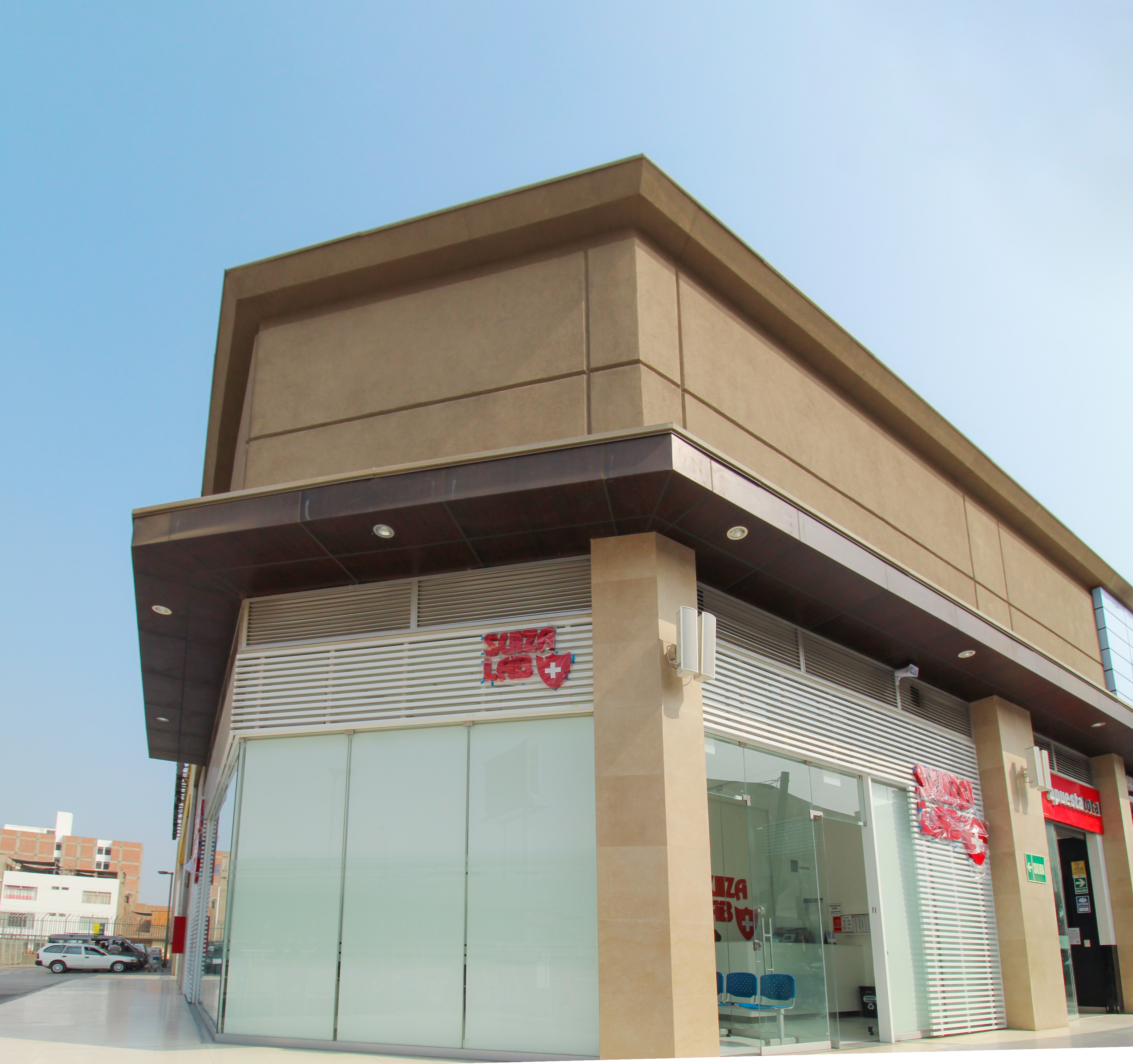 SUIZA LAB INAUGURA NUEVA SEDE EN COMAS