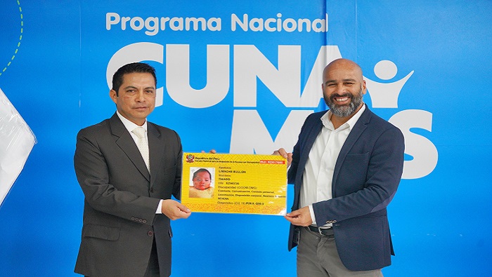 Cuna Más facilita inclusión: Niño con discapacidad de Junín se convierte en el usuario 590 en recibir carné del Conadis