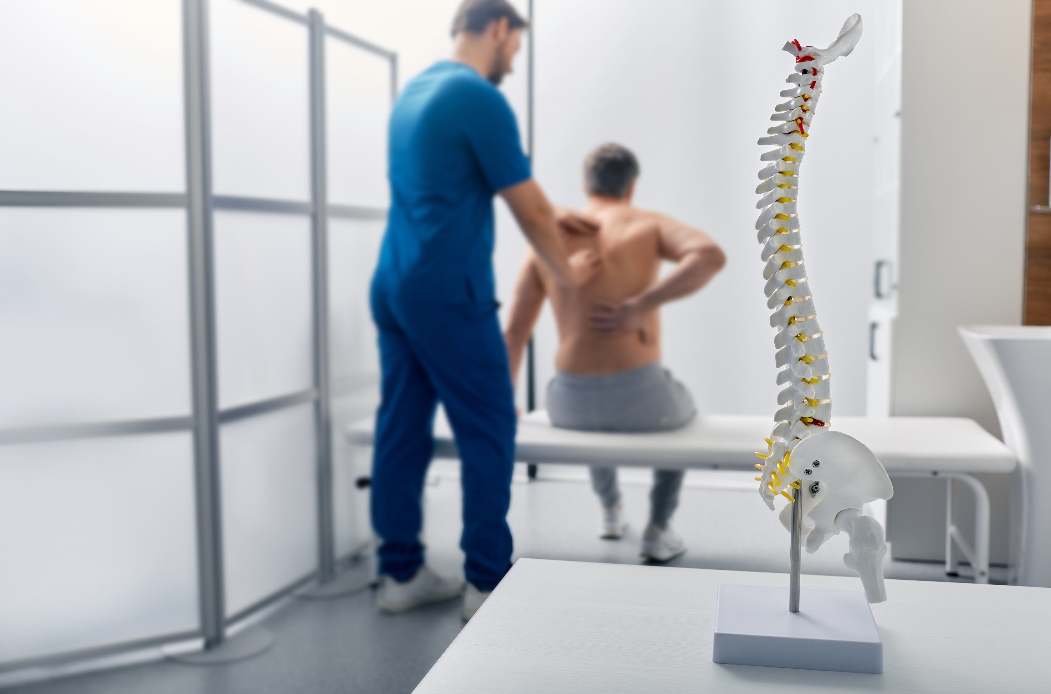 Lumbalgia: causas, alertas y recomendaciones para evitarla