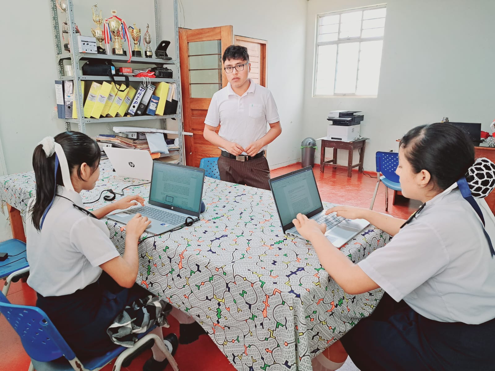 Innovación educativa: Hasta el momento, 1, 357 proyectos están participando en el VII Concurso Nacional de Proyectos de Innovación Educativa 2025 del FONDEP.