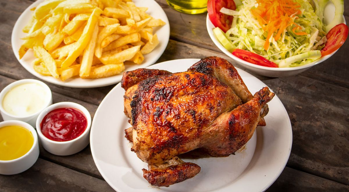 POLLO A LA BRASA RICO EN PROTEÍNAS