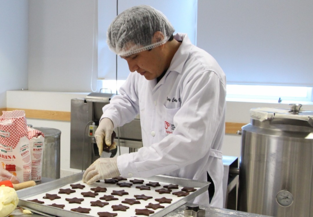 Estudiantes y egresados UTP obtuvieron medallas de oro y plata en concurso internacional de investigación