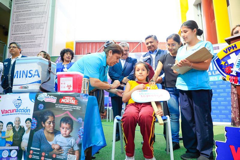 Minsa: Las vacunas para todas las edades son un acto de protección y continuidad de la vida
