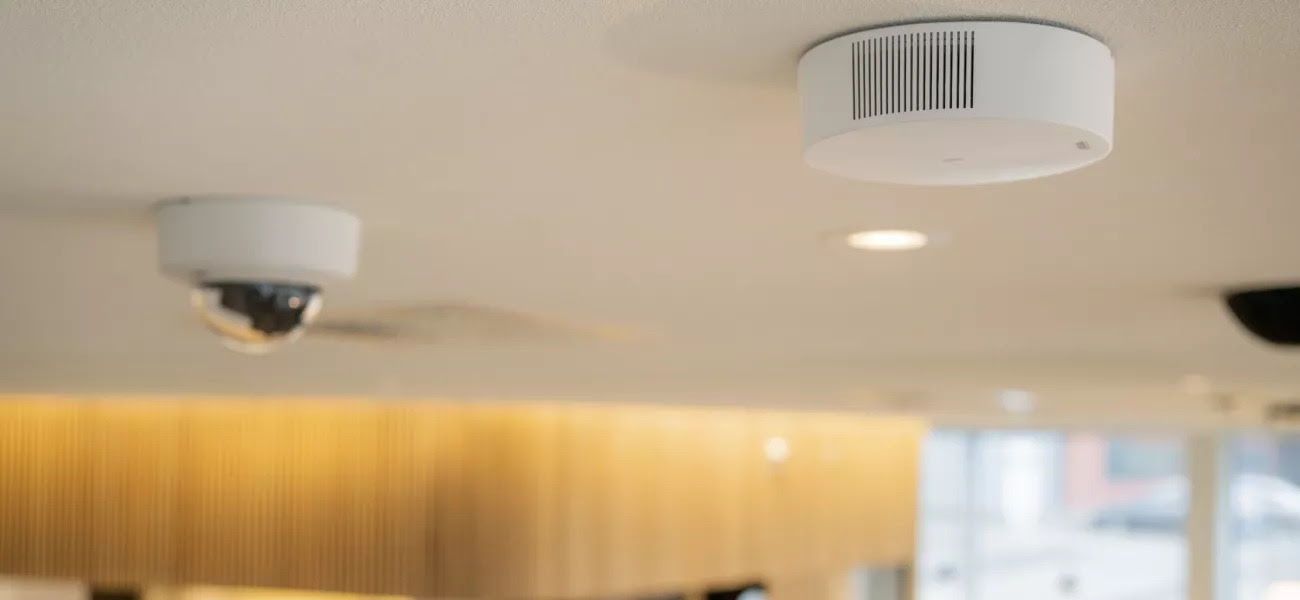 Axis lanza sensores detectores de vapeo y contaminantes para mejorar la calidad del aire en interiores