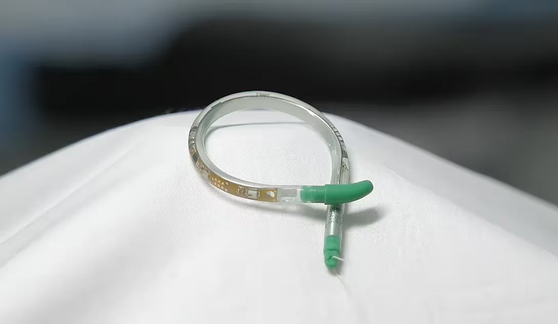 Cleveland Clinic es la primera en utilizar un dispositivo inalámbrico sin catéter para controlar la disfunción de la vejiga en pacientes