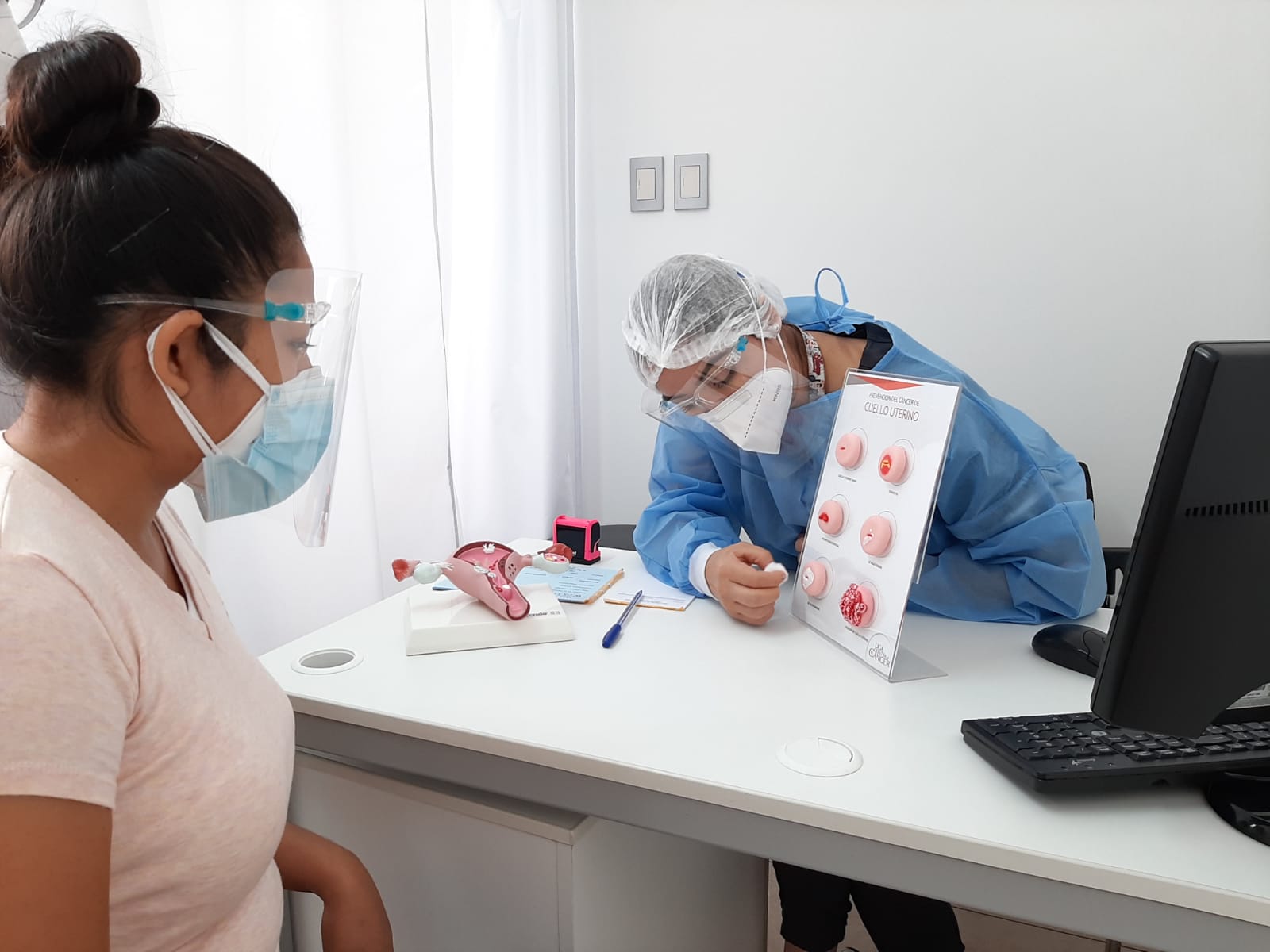 EN EL PERÚ, CADA 5 HORAS MUERE UNA MUJER A CAUSA DE CÁNCER DE CUELLO UTERINO  